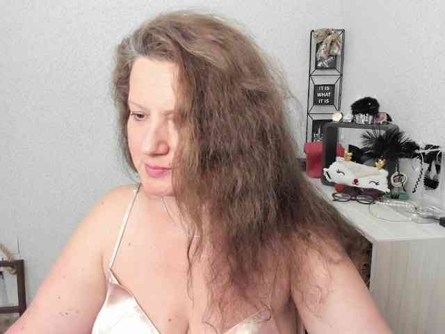 AriaLust webcam