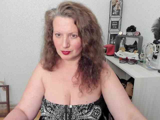AriaLust webcam