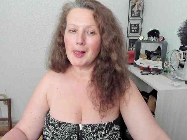 AriaLust webcam