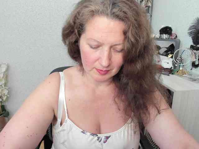 AriaLust webcam