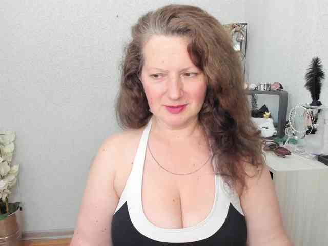 AriaLust webcam