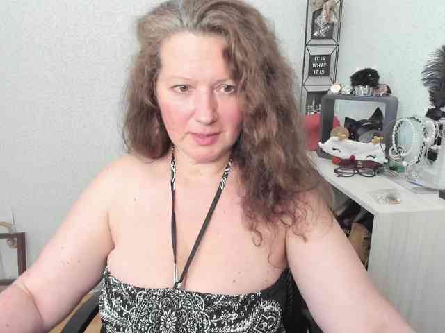 AriaLust webcam