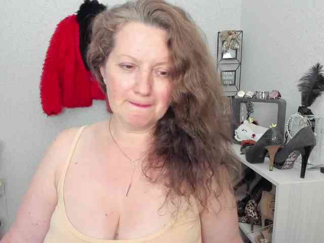 AriaLust webcam
