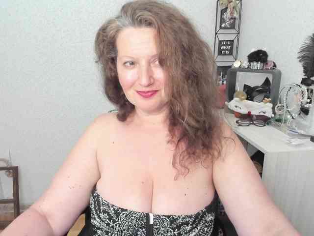 AriaLust webcam