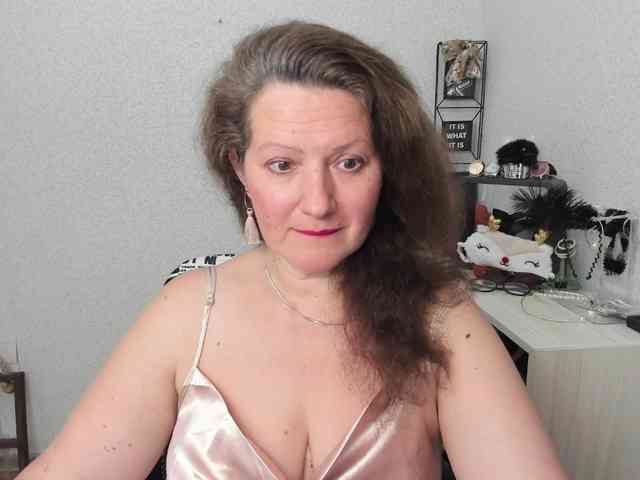 AriaLust webcam