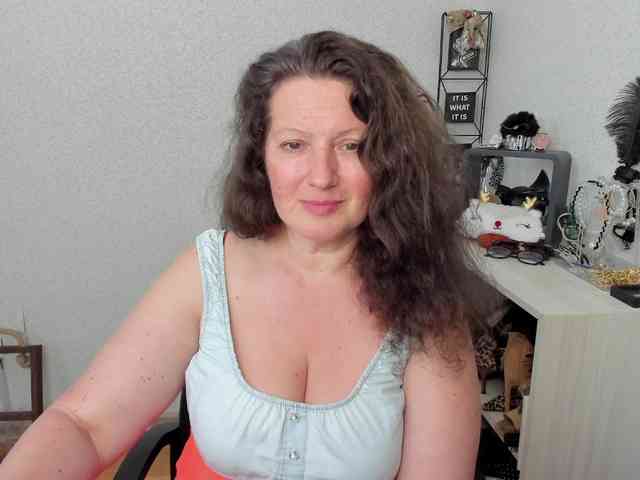 AriaLust webcam