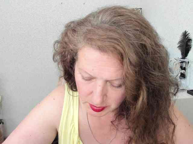 AriaLust webcam