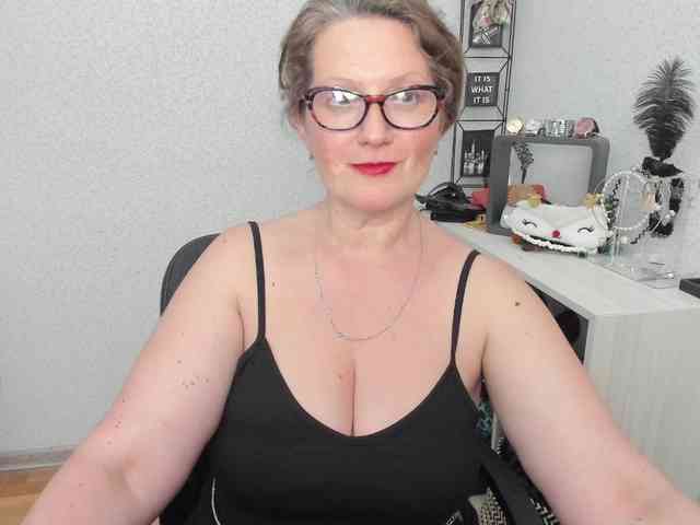 AriaLust webcam