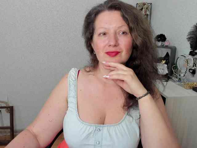 AriaLust webcam