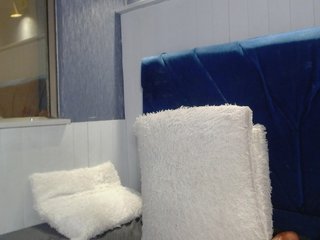 EmilyQueen3xx Porn Show