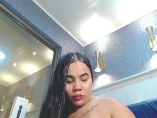 EmilyQueen3xx Porn Show