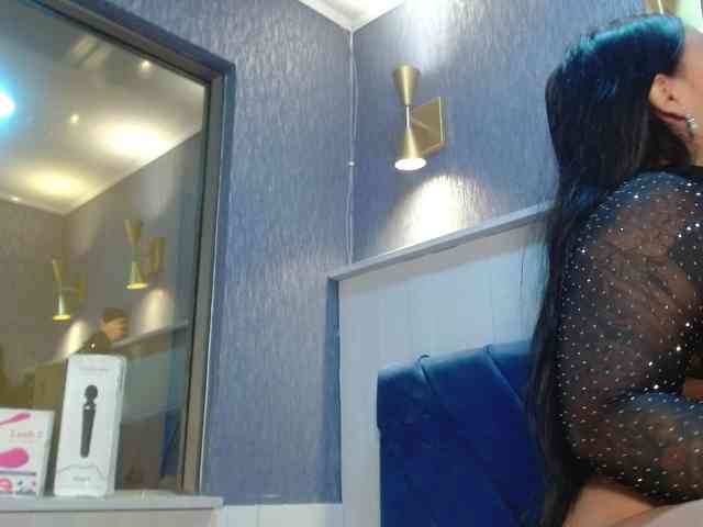 EmilyQueen3xx webcam