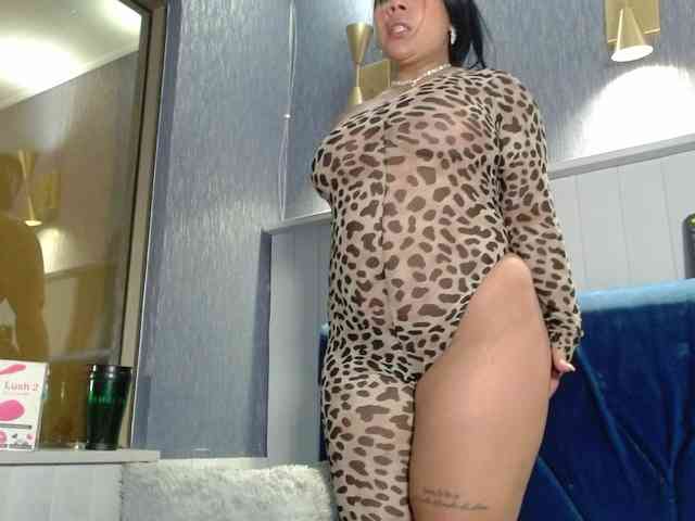 EmilyQueen3xx webcam