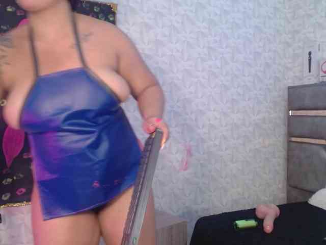 EmilyQueen3xx webcam