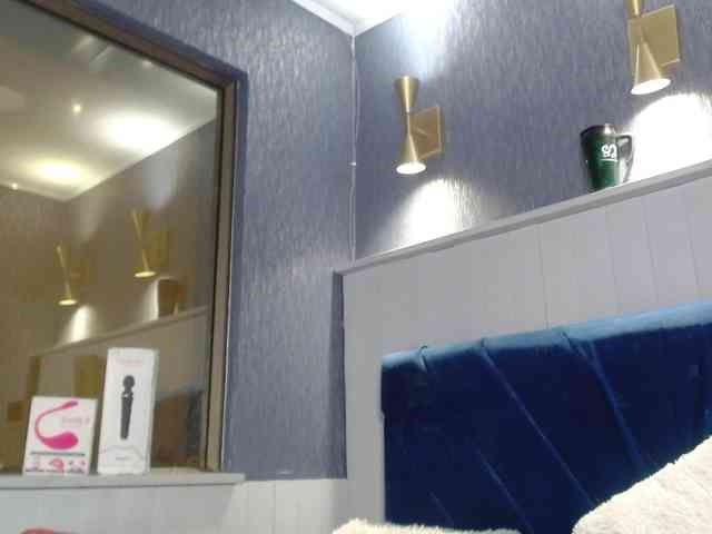 EmilyQueen3xx webcam