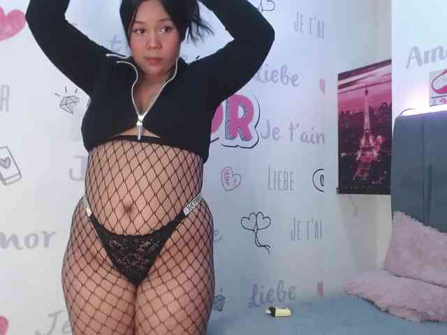 EmilyQueen3xx webcam