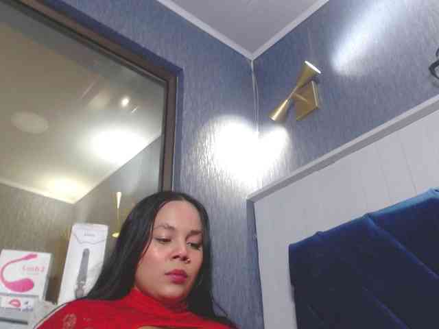 EmilyQueen3xx webcam