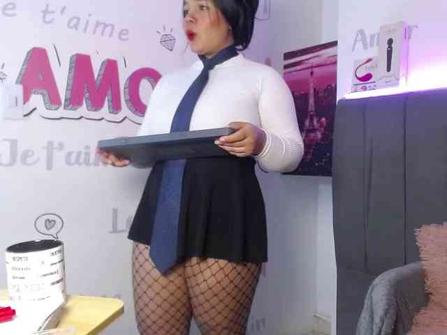 EmilyQueen3xx webcam