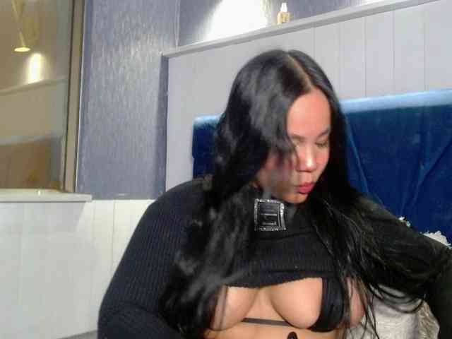 EmilyQueen3xx webcam