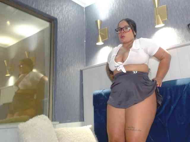 EmilyQueen3xx webcam