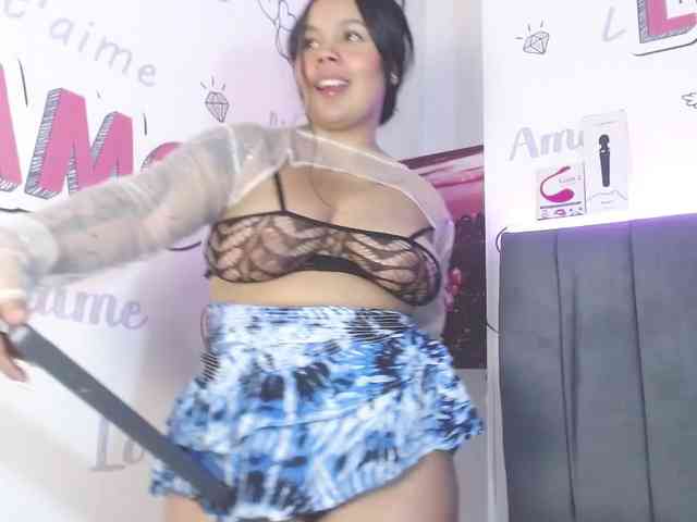 EmilyQueen3xx webcam