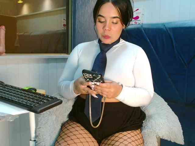 EmilyQueen3xx webcam
