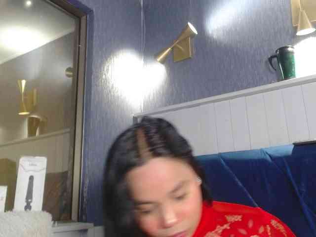 EmilyQueen3xx webcam