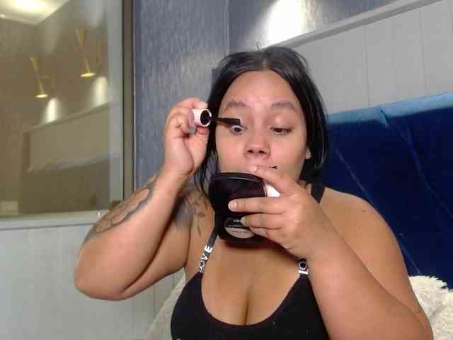 EmilyQueen3xx webcam