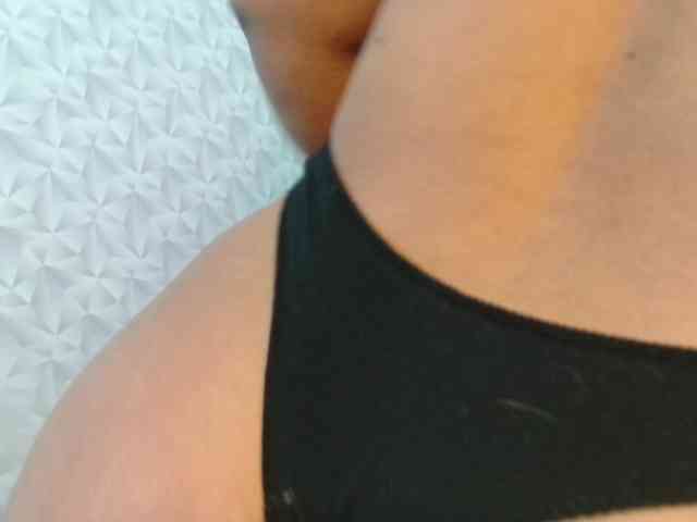 EmilyQueen3xx webcam