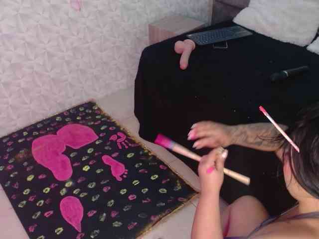 EmilyQueen3xx webcam