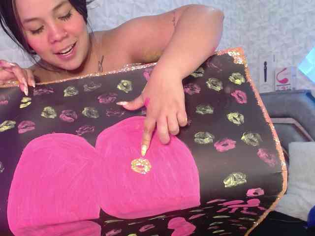 EmilyQueen3xx webcam