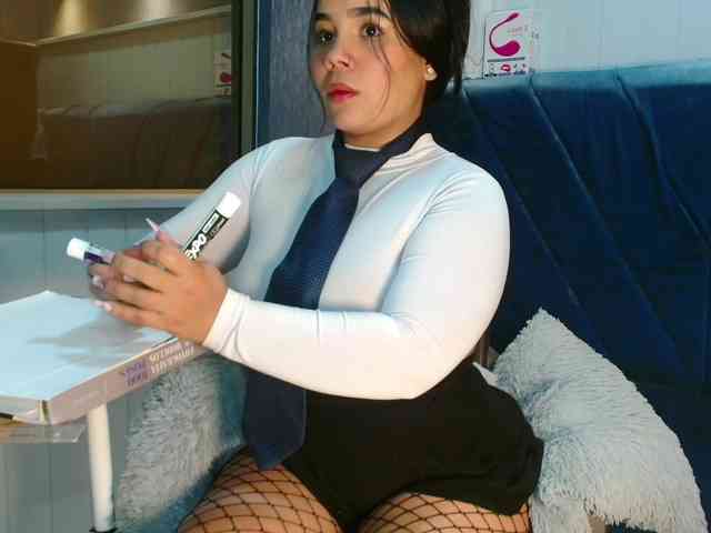 EmilyQueen3xx webcam