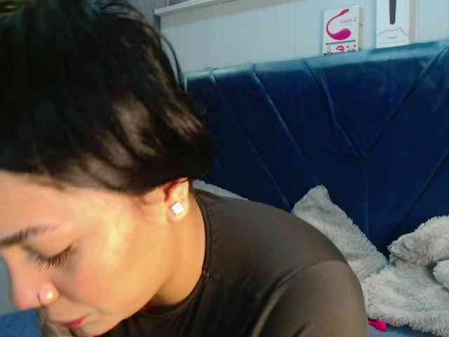 video live chat Emilyqueen3xx
