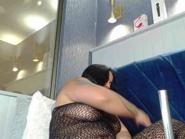 EmilyQueen3xx webcam