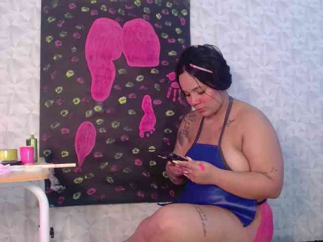 EmilyQueen3xx webcam
