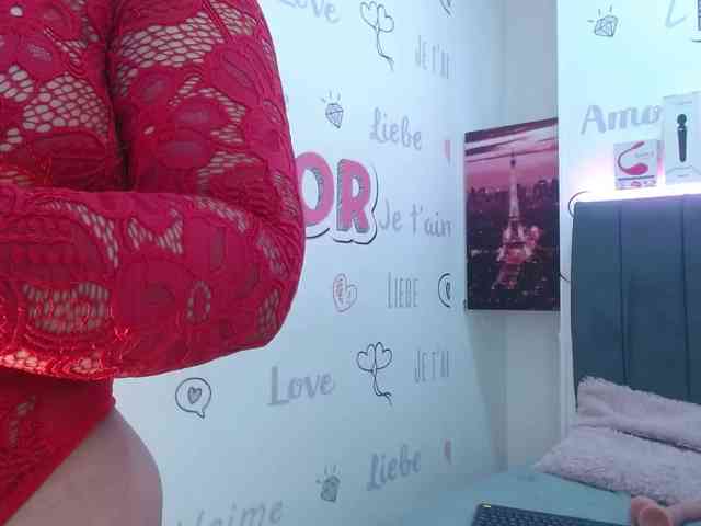 EmilyQueen3xx webcam