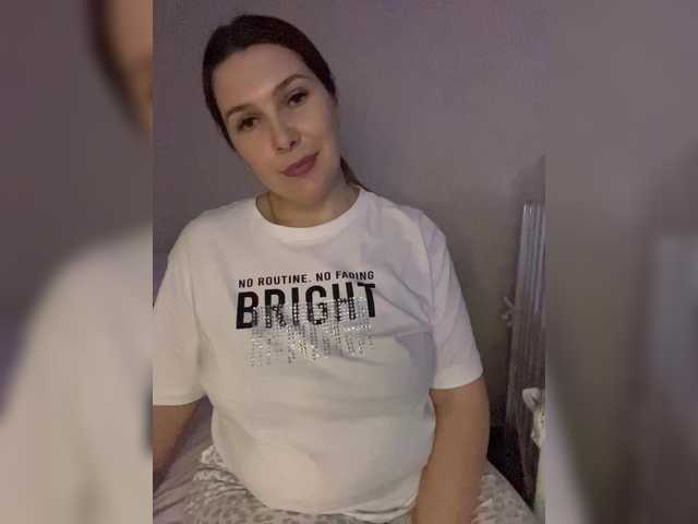 KaraMeld Live Cam on BongaCams