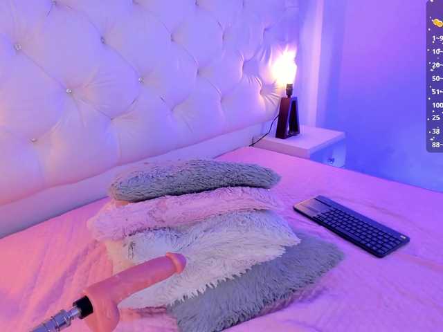  Gisell-Montoy chat room