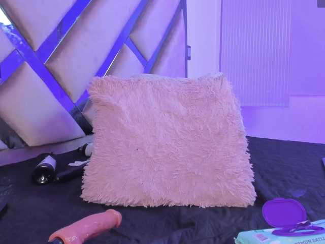 Gisell-Montoy's BongaCams show and profile