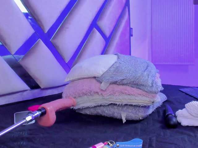 Gisell-Montoy's BongaCams show and profile