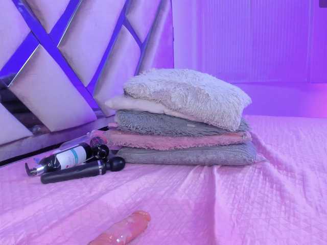 Gisell-Montoy's BongaCams show and profile