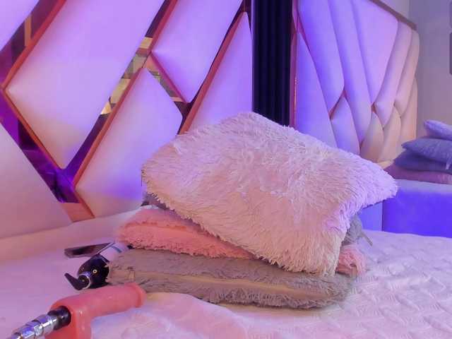 Gisell-Montoy's BongaCams show and profile