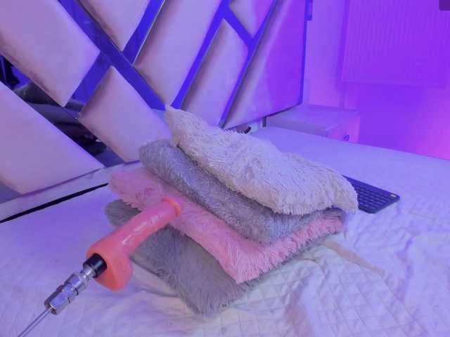 Gisell-Montoy's BongaCams show and profile