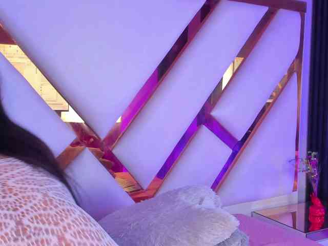 Gisell-Montoy webcam