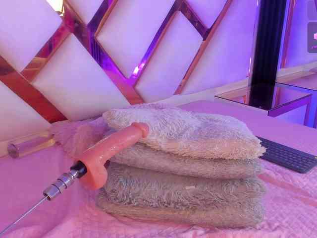 Gisell-Montoy webcam