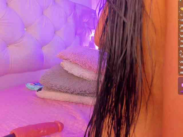 Gisell-Montoy webcam