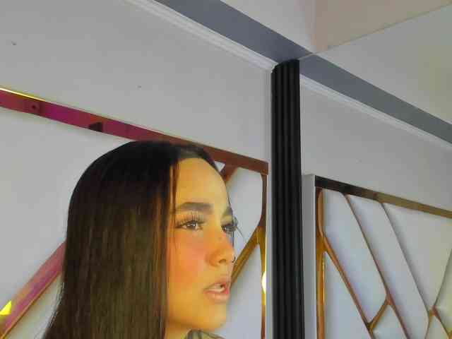 Gisell-Montoy webcam