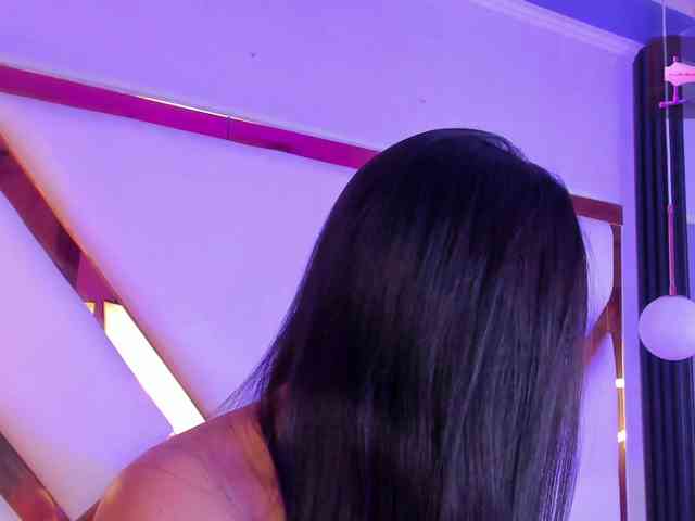 Gisell-Montoy webcam