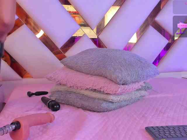 Gisell-Montoy webcam