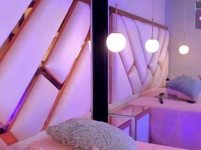 Gisell-Montoy webcam